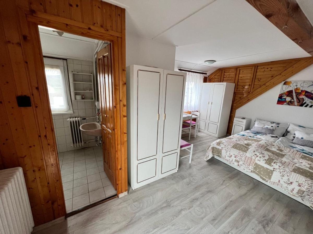 A Festo Vendeghaza / The Painter'S Guest House Занка Екстер'єр фото